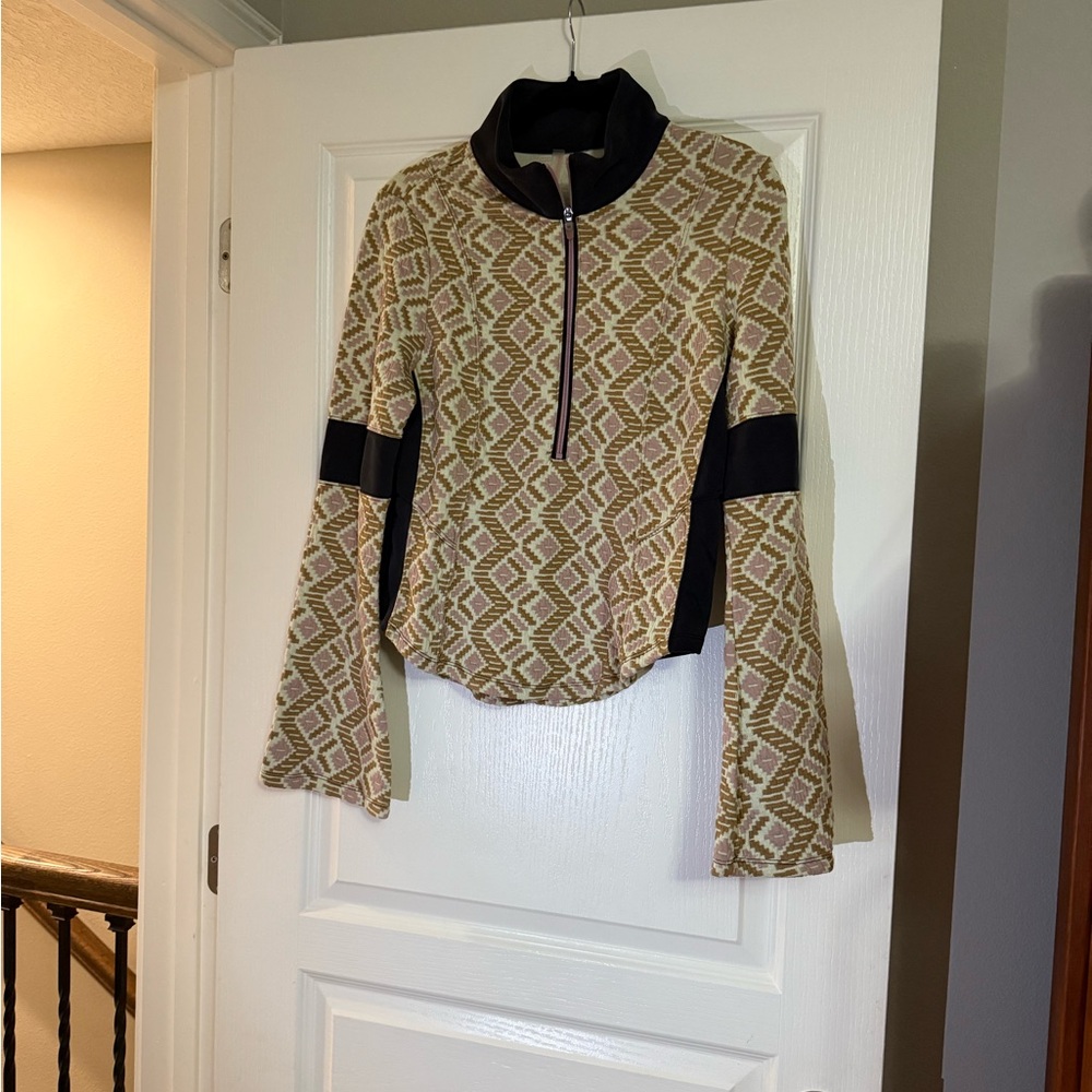 Patterned Long Sleeve set with Black Accents
